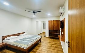 Patel Hotel